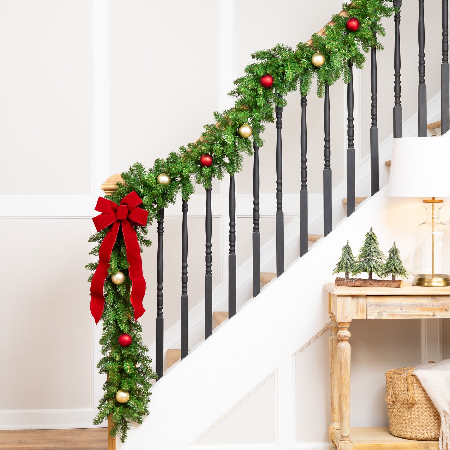 Northlight Eastern Pine Artificial Christmas Garland - 9&#x27; x 10&#x22; - Unlit