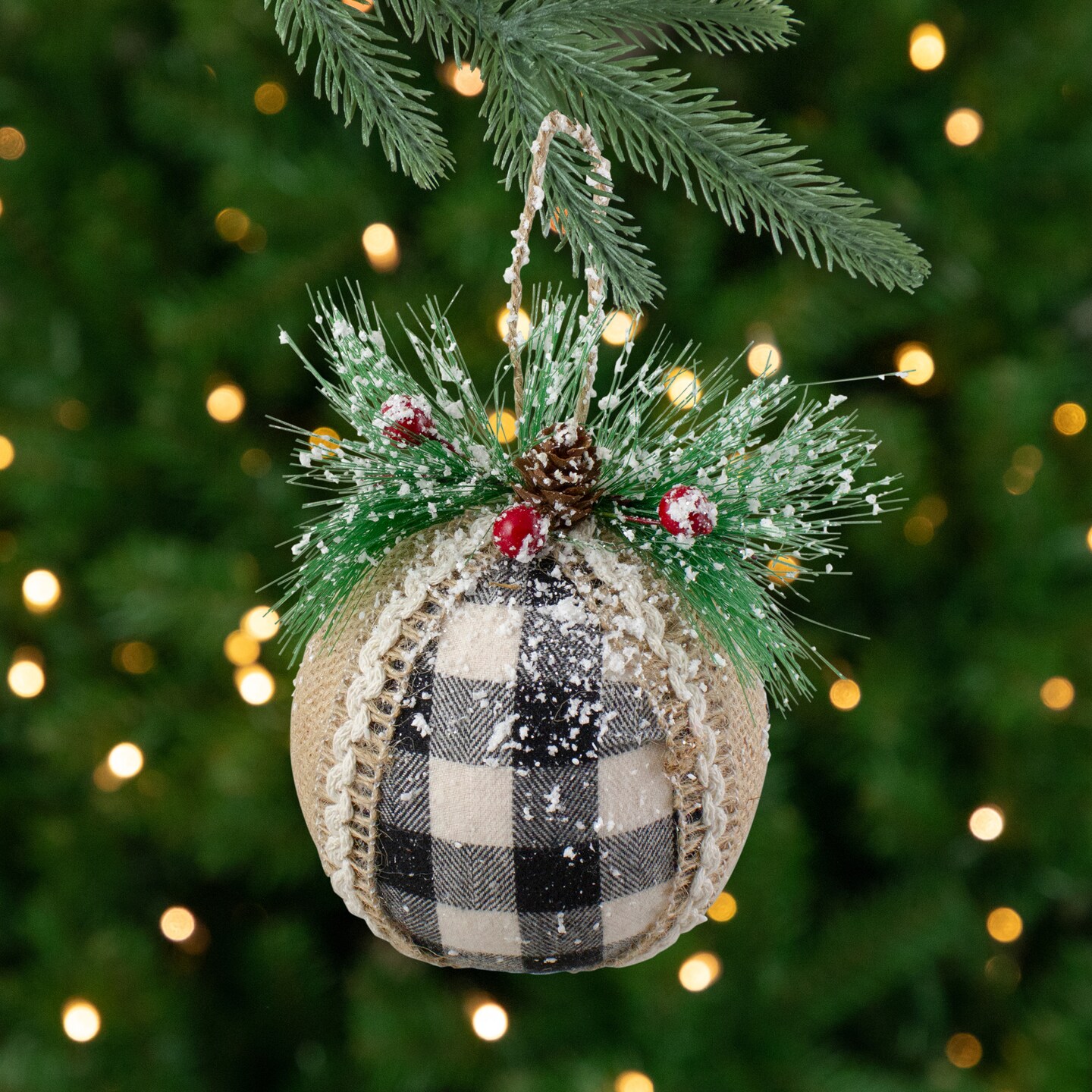 Northlight Set of 4 Black and White Plaid with Burlap Christmas Ball Ornaments 6&#x22; (152mm)