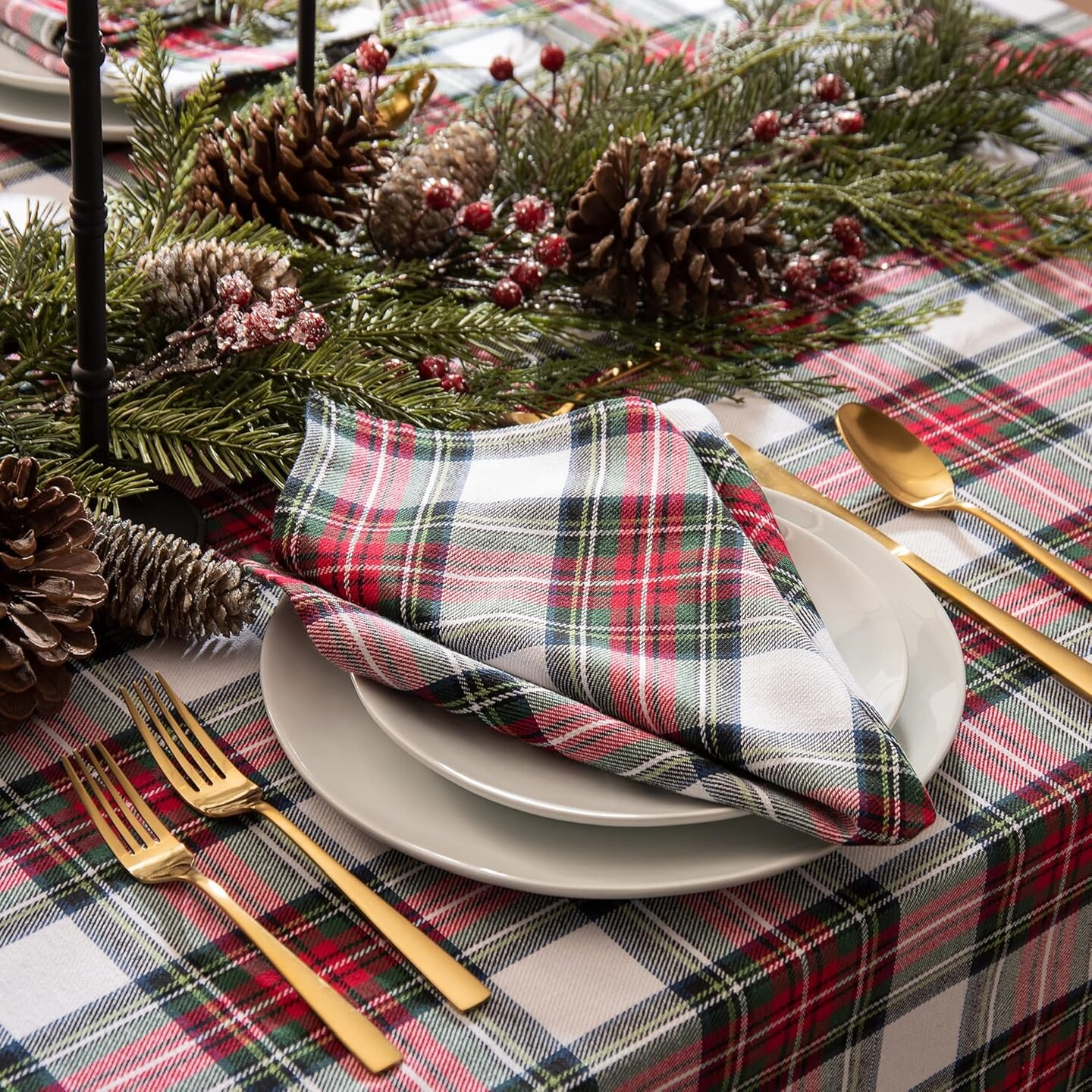 Home Fashions Christmas Classic Holiday Plaid Cotton Napkins, Holiday Table Decor, 17" x 17", Set of 8