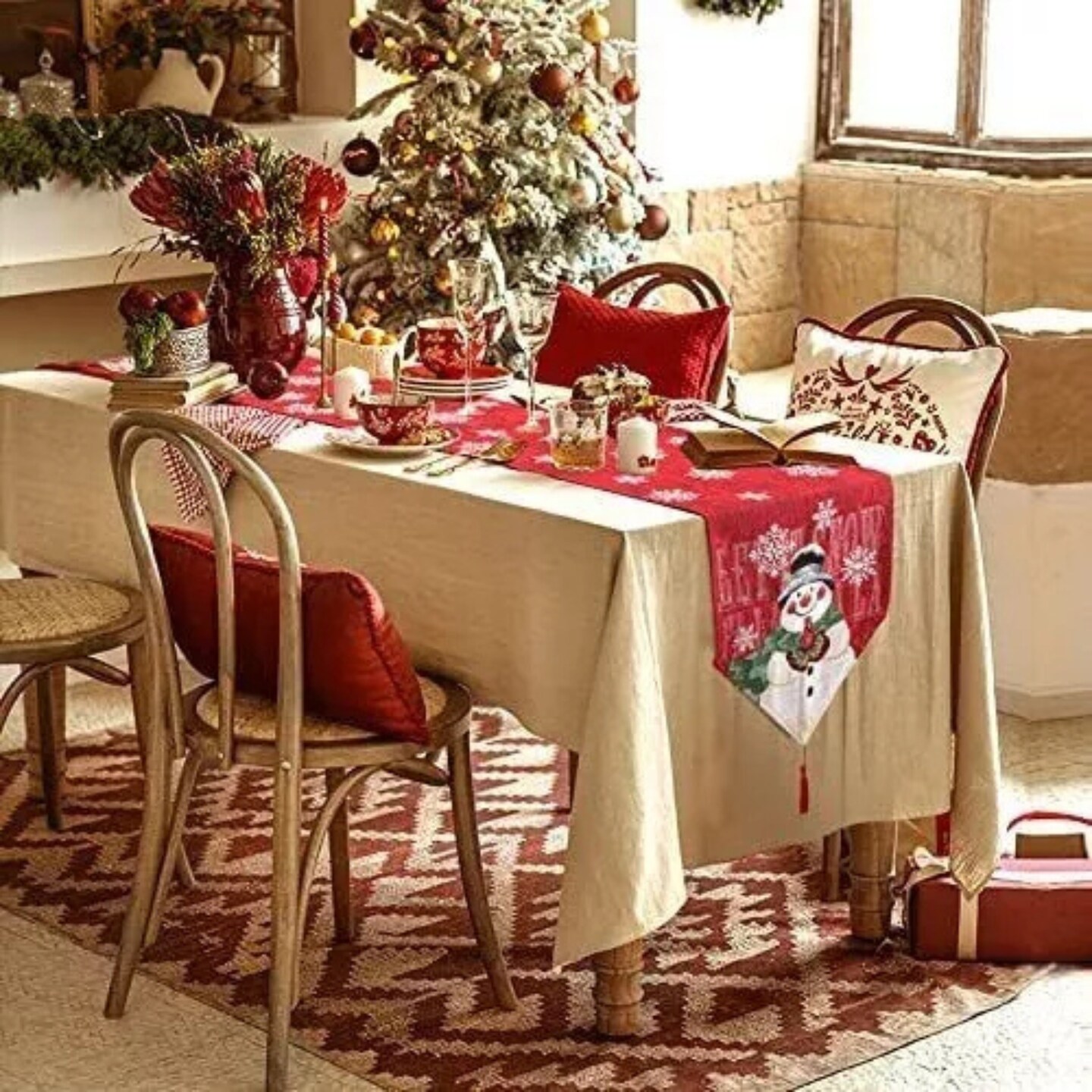 Kitcheniva Christmas Table Runner Snowflakes Dining Decor 70&#x22; x 30&#x22;