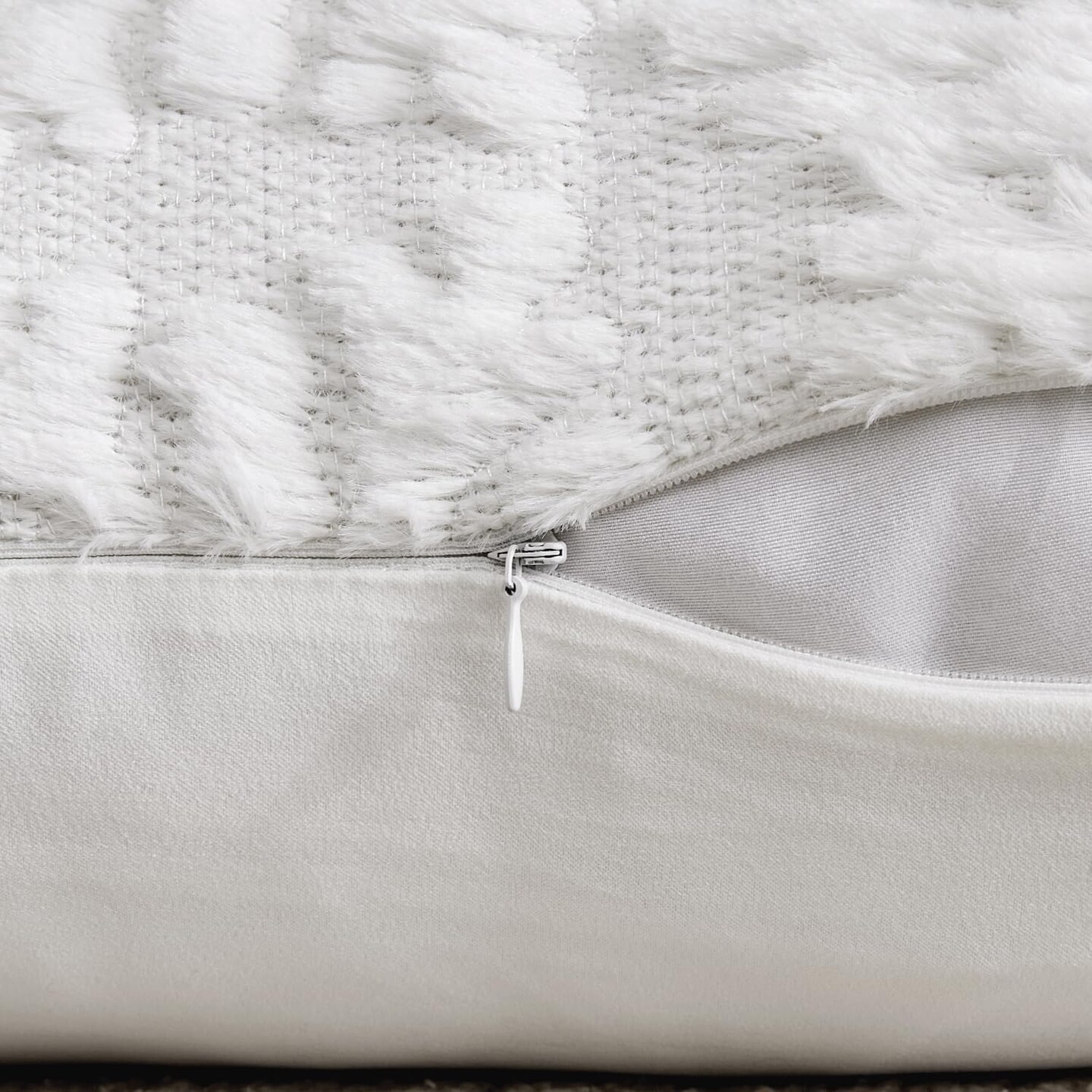 Pure White Throw Pillow Covers Set of 2 Christmas Snowflakes Decorative Pillow Covers 18x18 Inch Soft Plush Faux Wool Pillowcase Farmhouse Couch Pillows Home Decors for Sofa Livingroom Bed