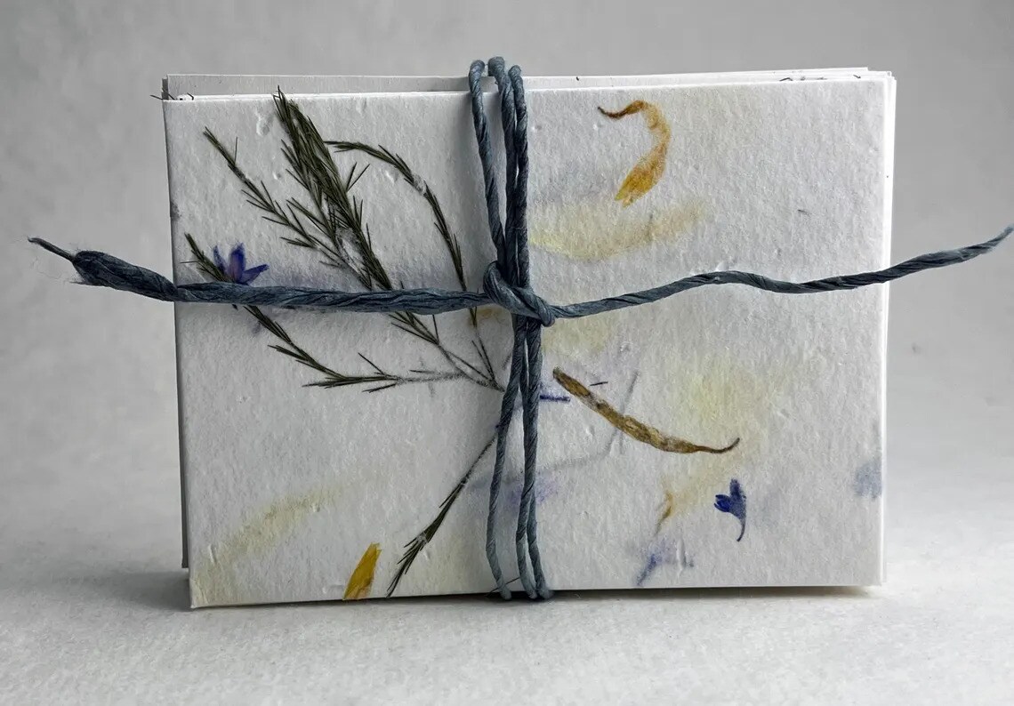 Wildflower Seed Paper Note Card Set - Cotton Paper Embedded with Petals ...