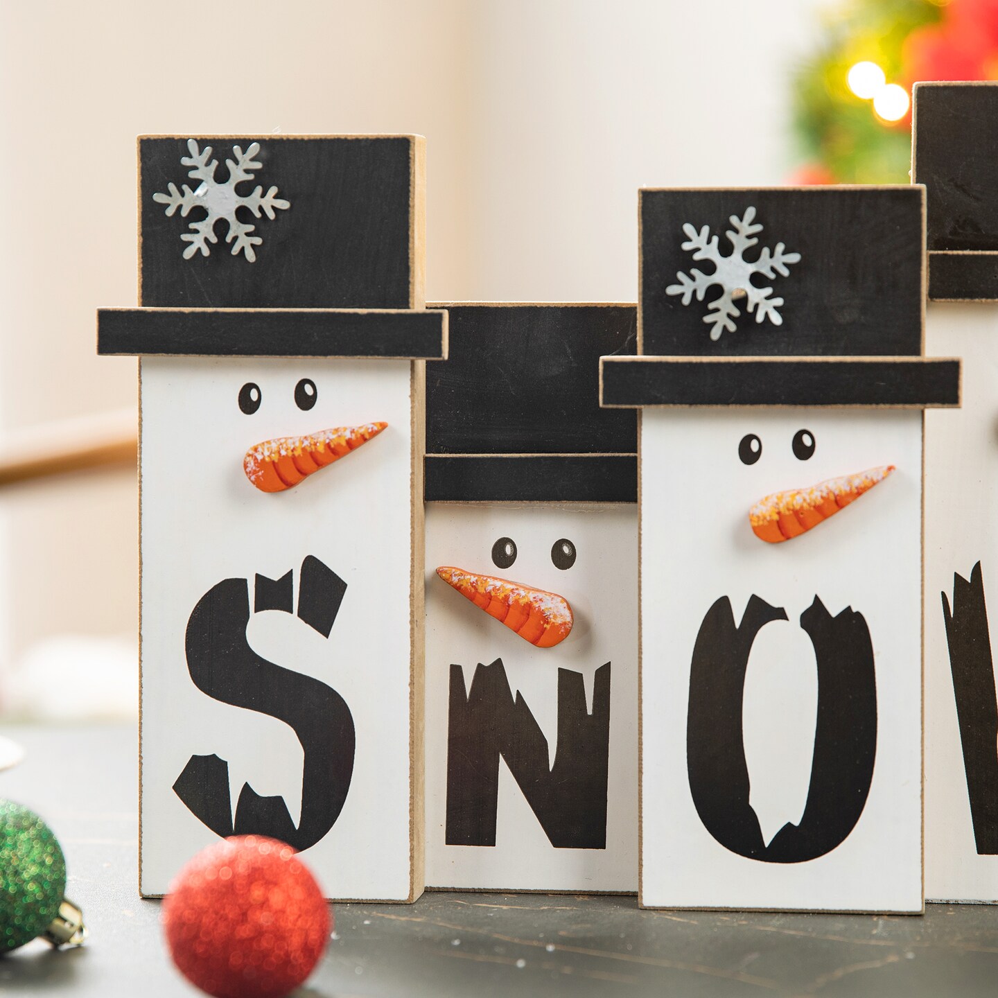 Set of 2 11.75&#x22;L Wooden Christmas Snowman Family Table Decor