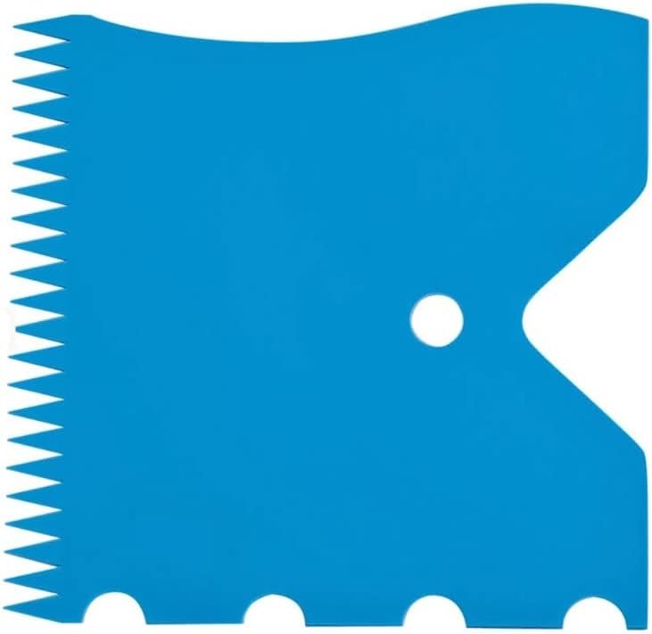 Hutzler 4-in-1 Cake Edger - Comb, Ridge, Wave and Corner Frosting Decorating Tool