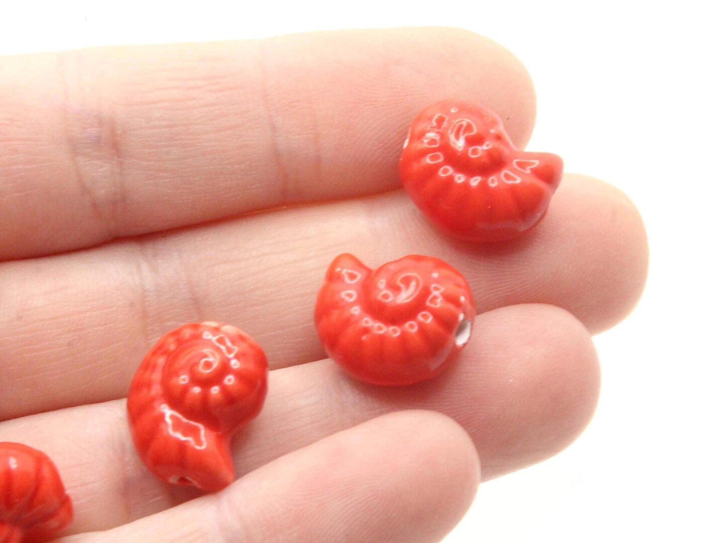 4 14mm Spiral Shell Red Porcelain Glass Beads