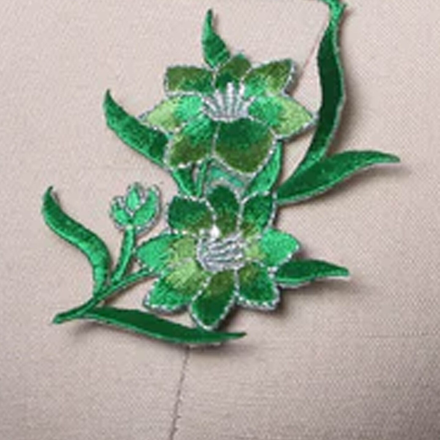 2 Patches Green Flower 2.5" Embroidery Patches with Silver Trim for Jackets Crafts Costumes DIY