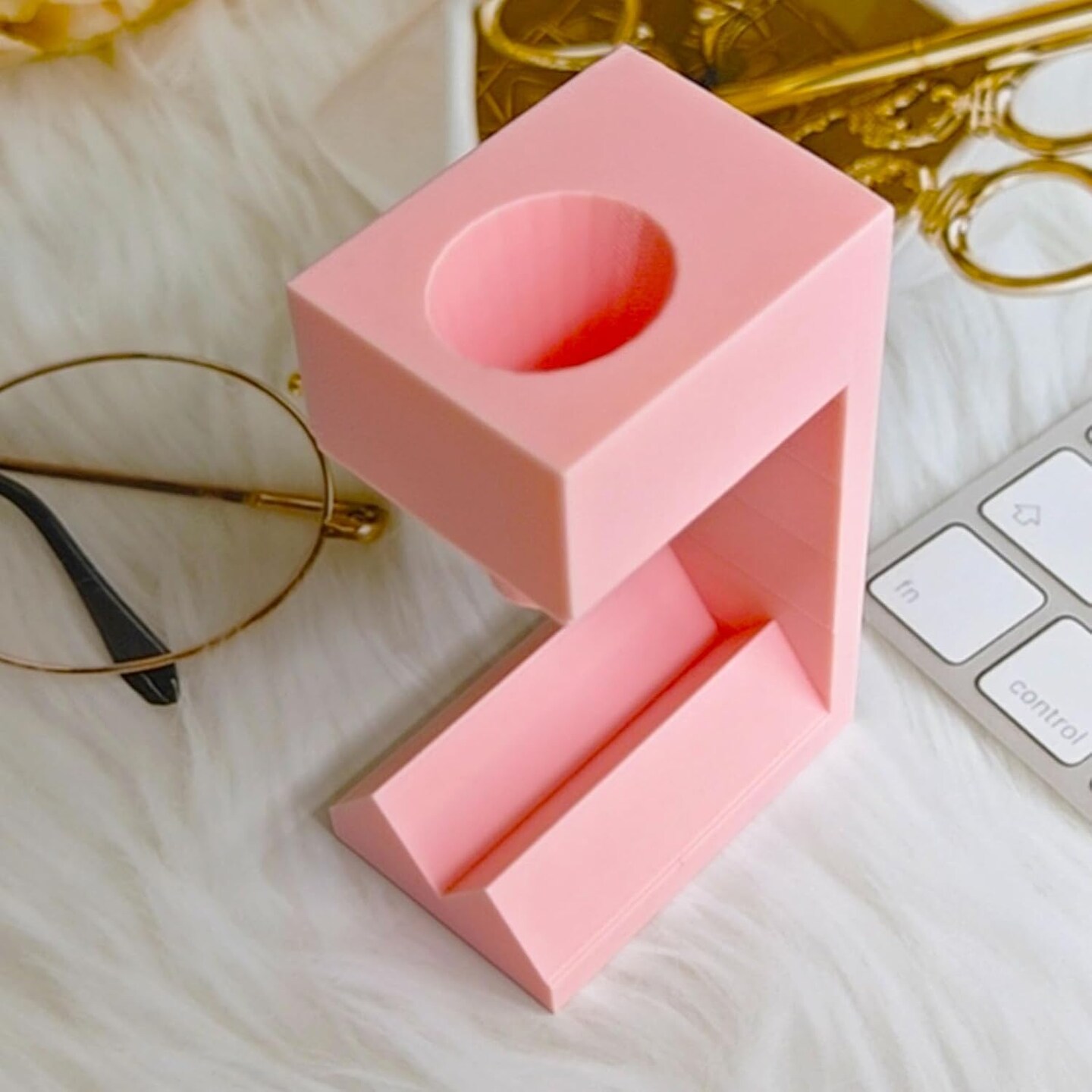 Diamond Painting Bag Funnel,Diamond Painting Drill Funnel for Zip Bags,Diamond Painting Accessories Tools (Pink)