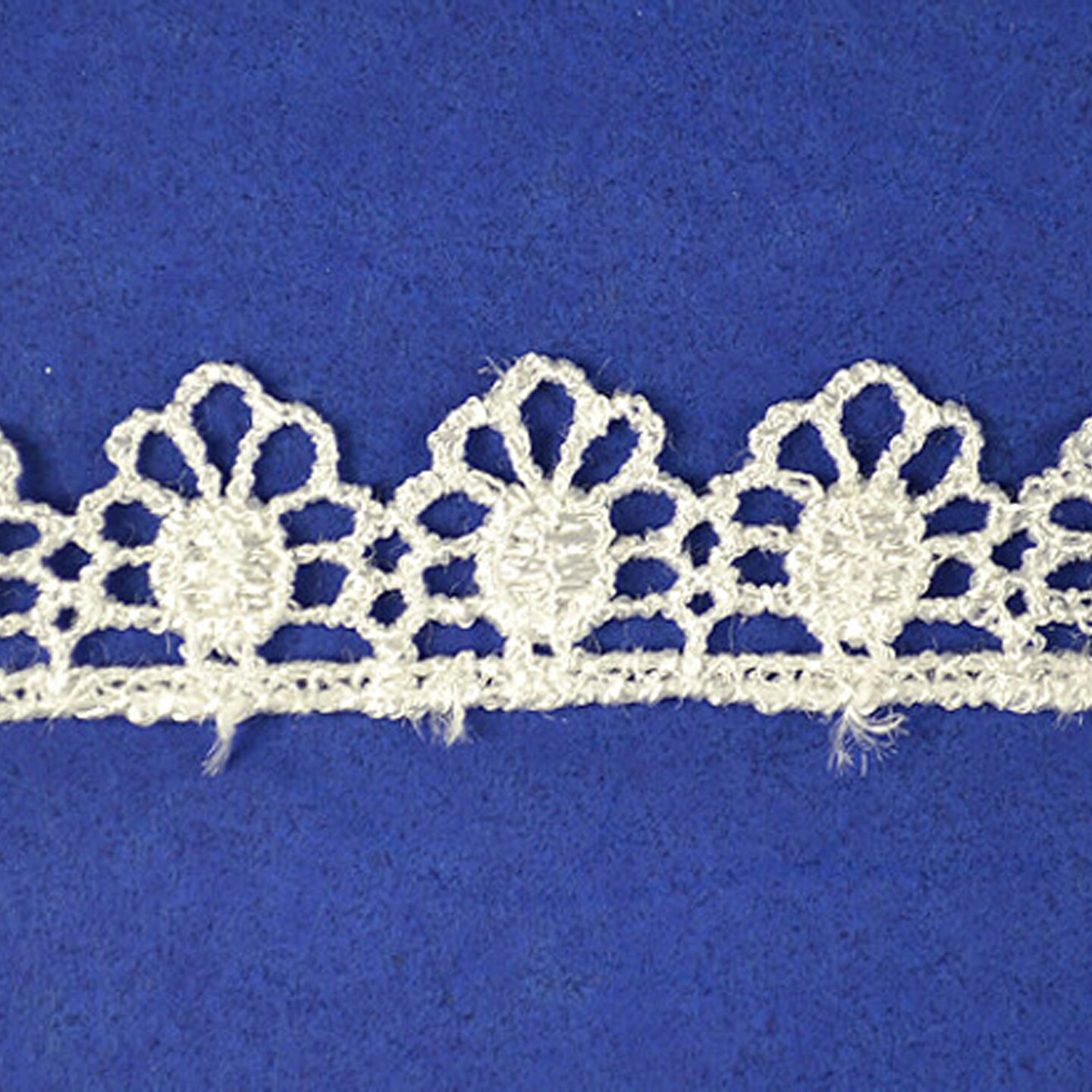 1/4&#x22;x 30 Yards White Venice Lace Trims