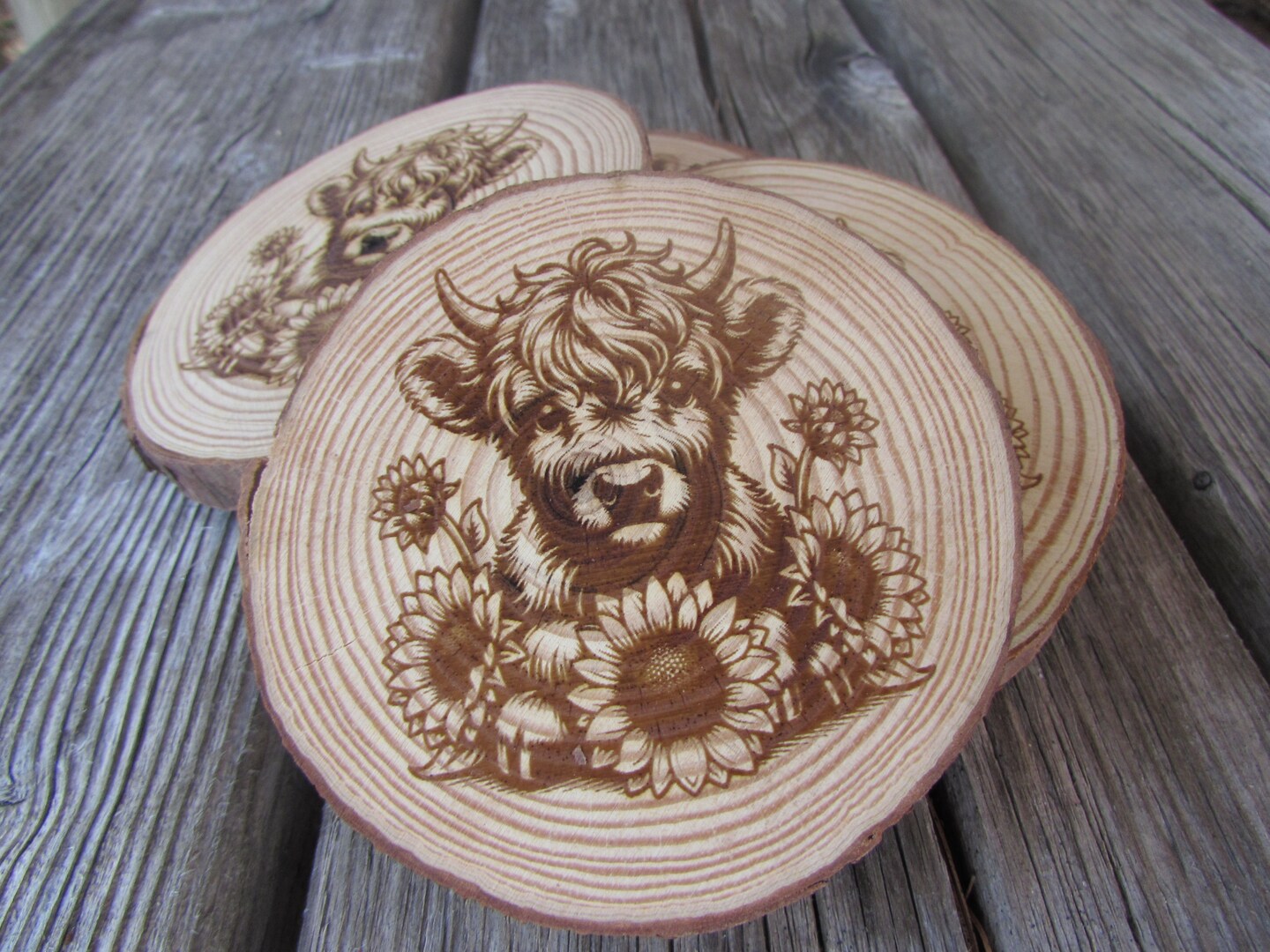 cocoa様❤️お纏め専用　ブライス　カントリーハートのクッションオブジェ Laser Engraved Wood Coasters, Highland Cow, Rustic Farmhouse Drink