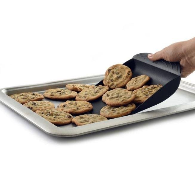Norpro 7.5&#x22; Wide Mega Food Scoop / Cookie Spatula