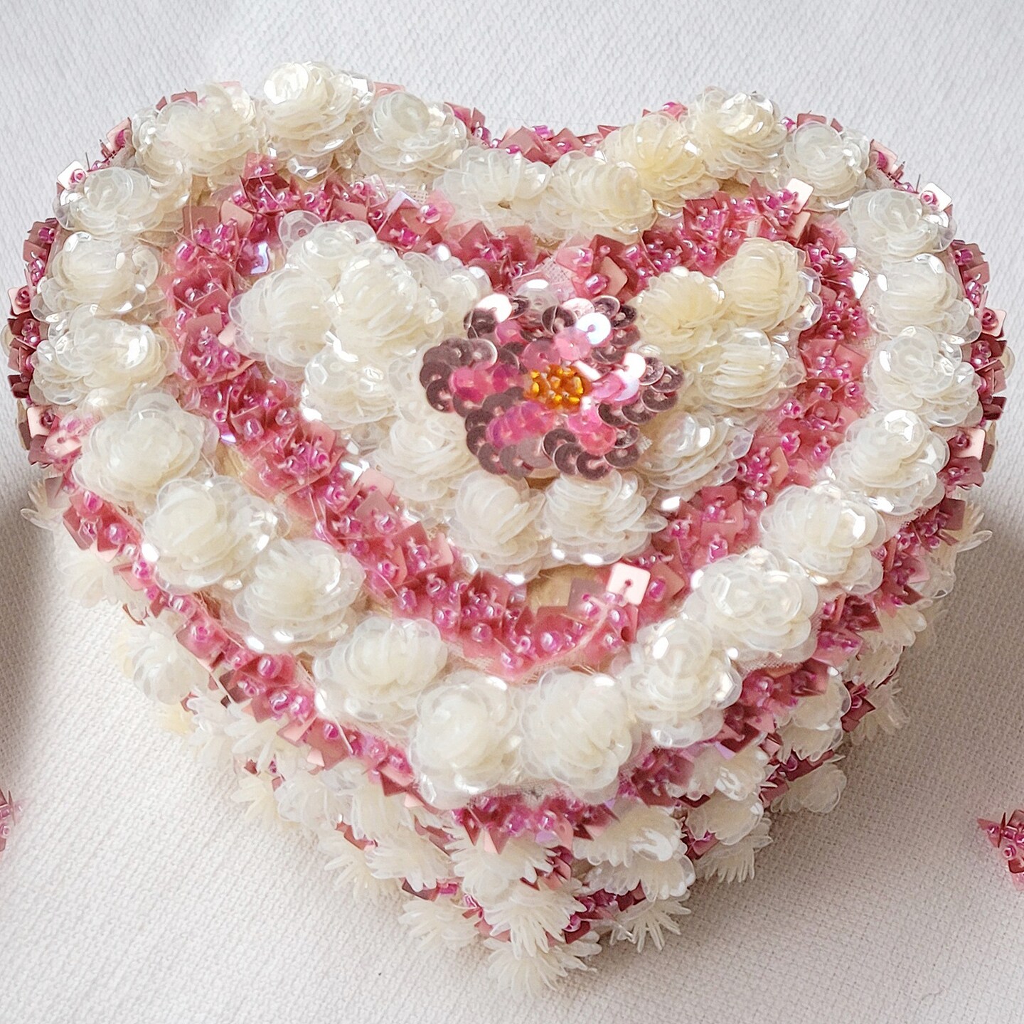 Cora Sequin Rose Fleurettes Trim - Pack of 36&#x22;