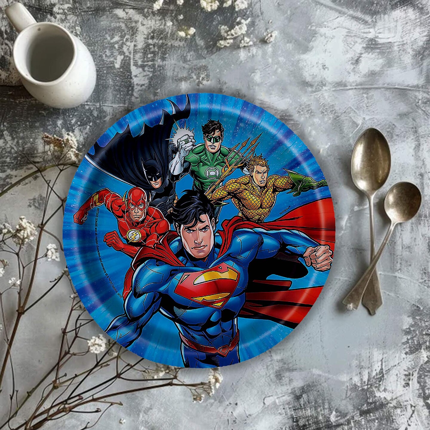 8 Count Justice League DC Comics Paper Dessert Plates Superhero Birthday Party 7 Inch