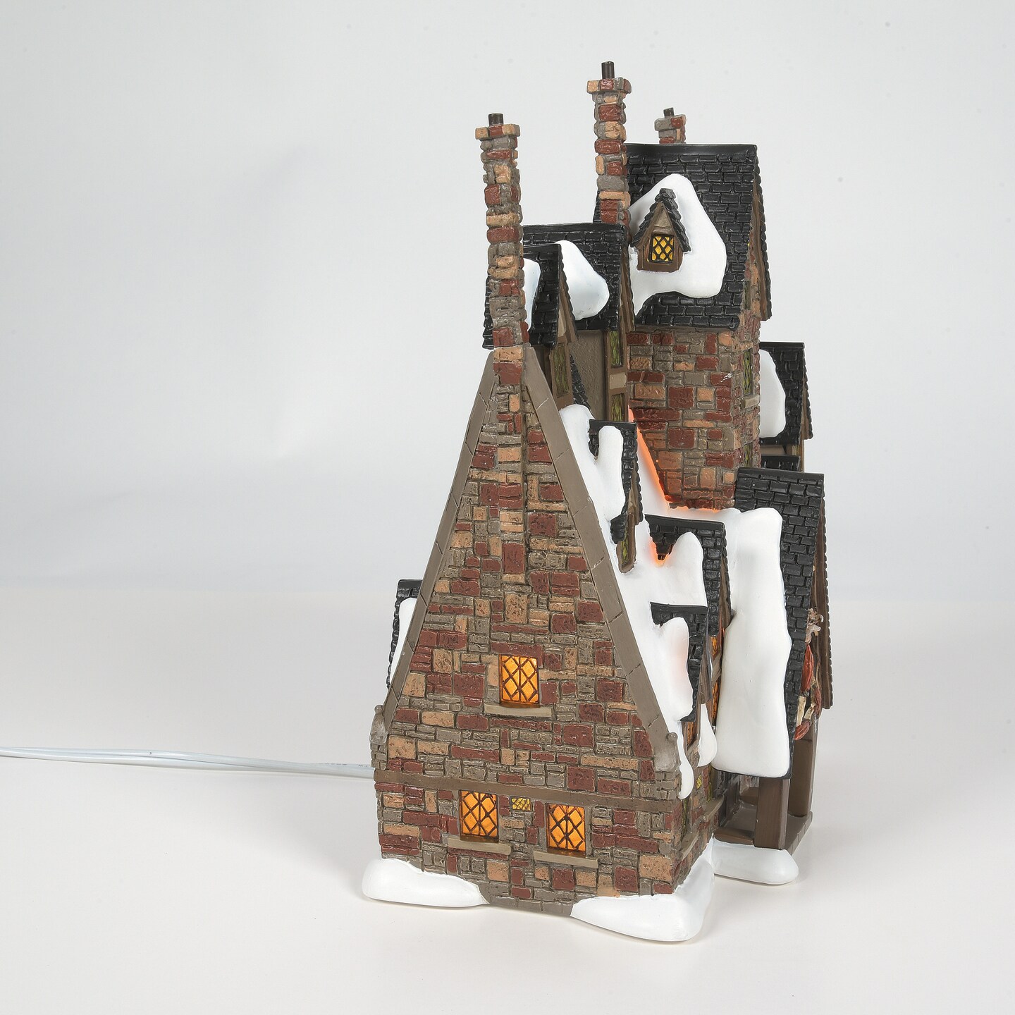 Department 56 Harry Potter Village The Three Broomsticks Lit Building Figurine 9.3in H