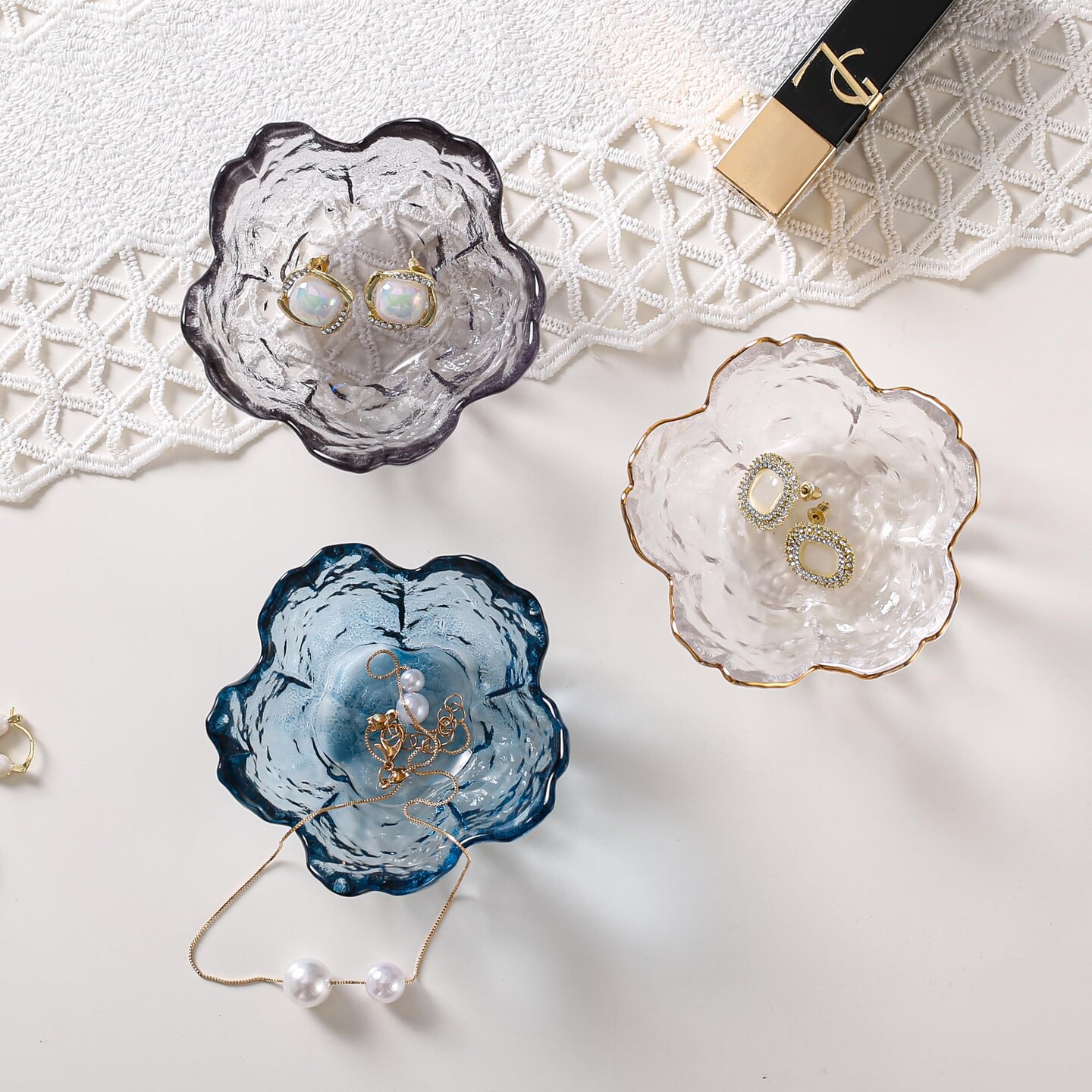 Blue Flower Glass Ring Dish Jewelry Tray Ring Holder Dish Cute Room Decor Vanity Organizer for Nightstand or Bathroom Aesthetic Trinket Dish Gift for Wife Mom Daughter