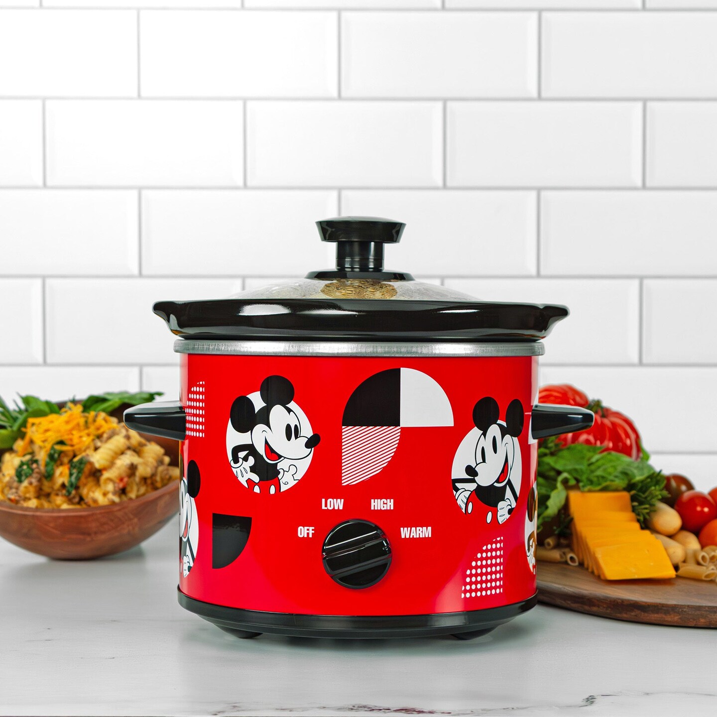 Uncanny Brands Disney Mickey Mouse Slow Cooker - Thumbnail 2