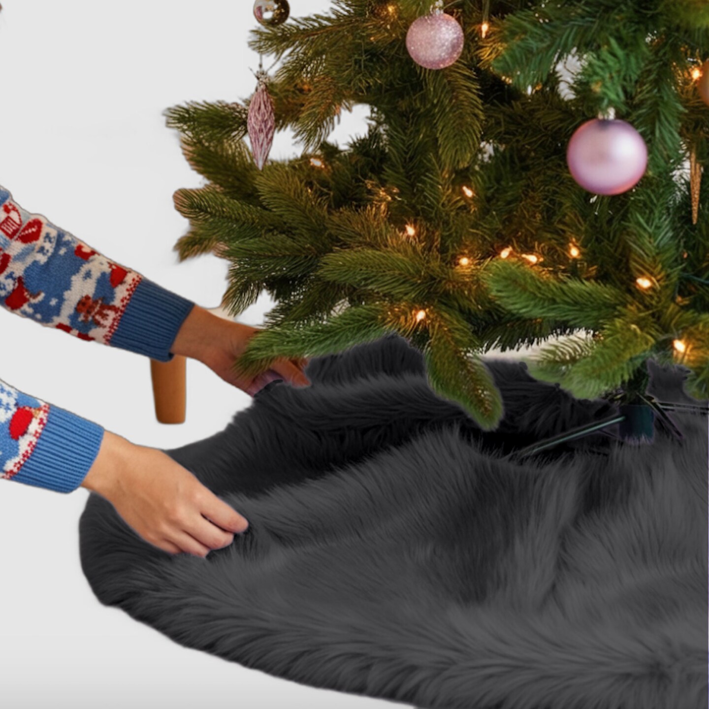 FabricLA 60&#x22; Dark Grey Faux Fur Christmas Tree Skirt - Fluffy Plush Tree Skirt (152cm) for Holiday Decorations