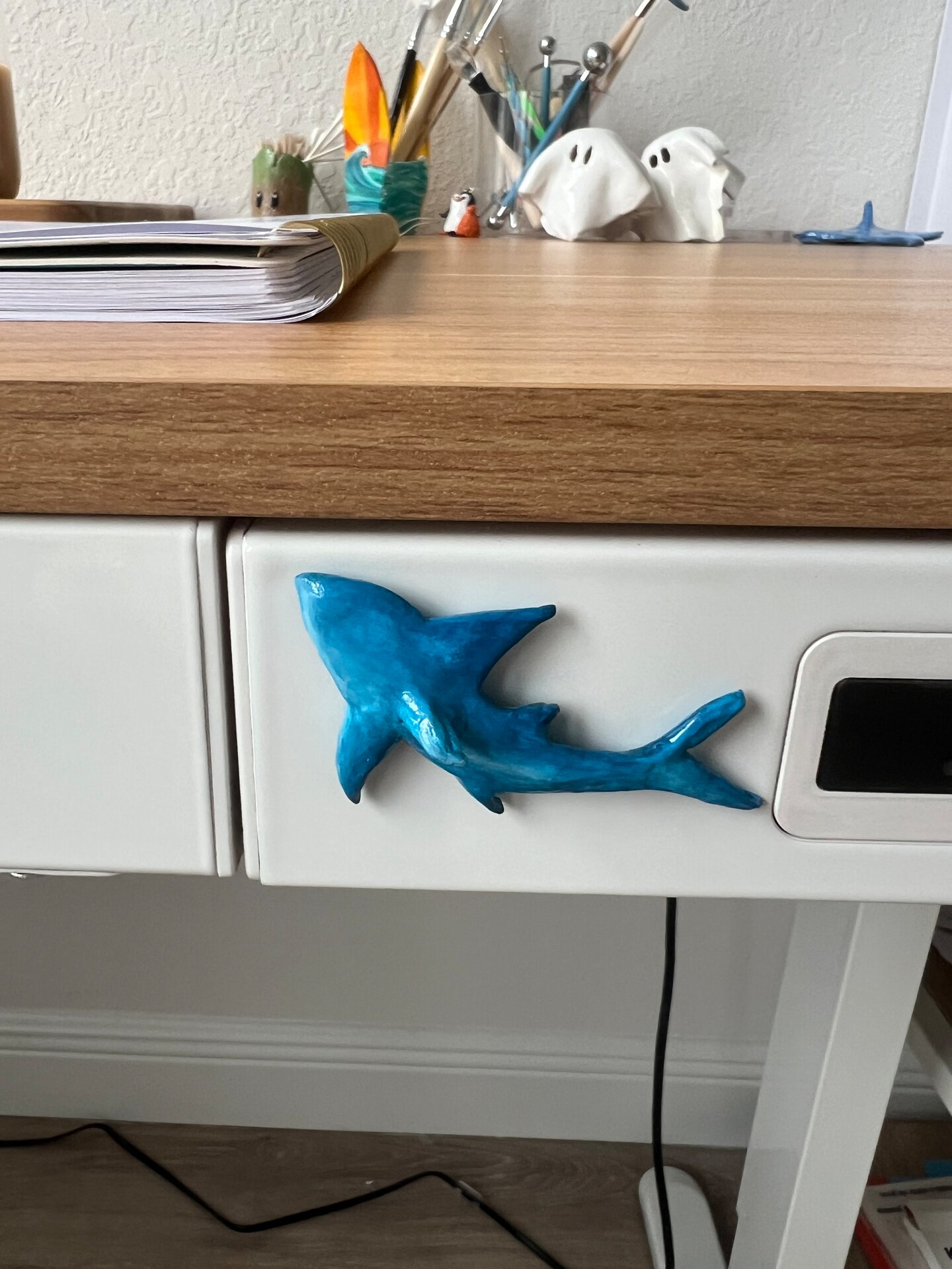 product name is Baby Chomp | Shark Magnet