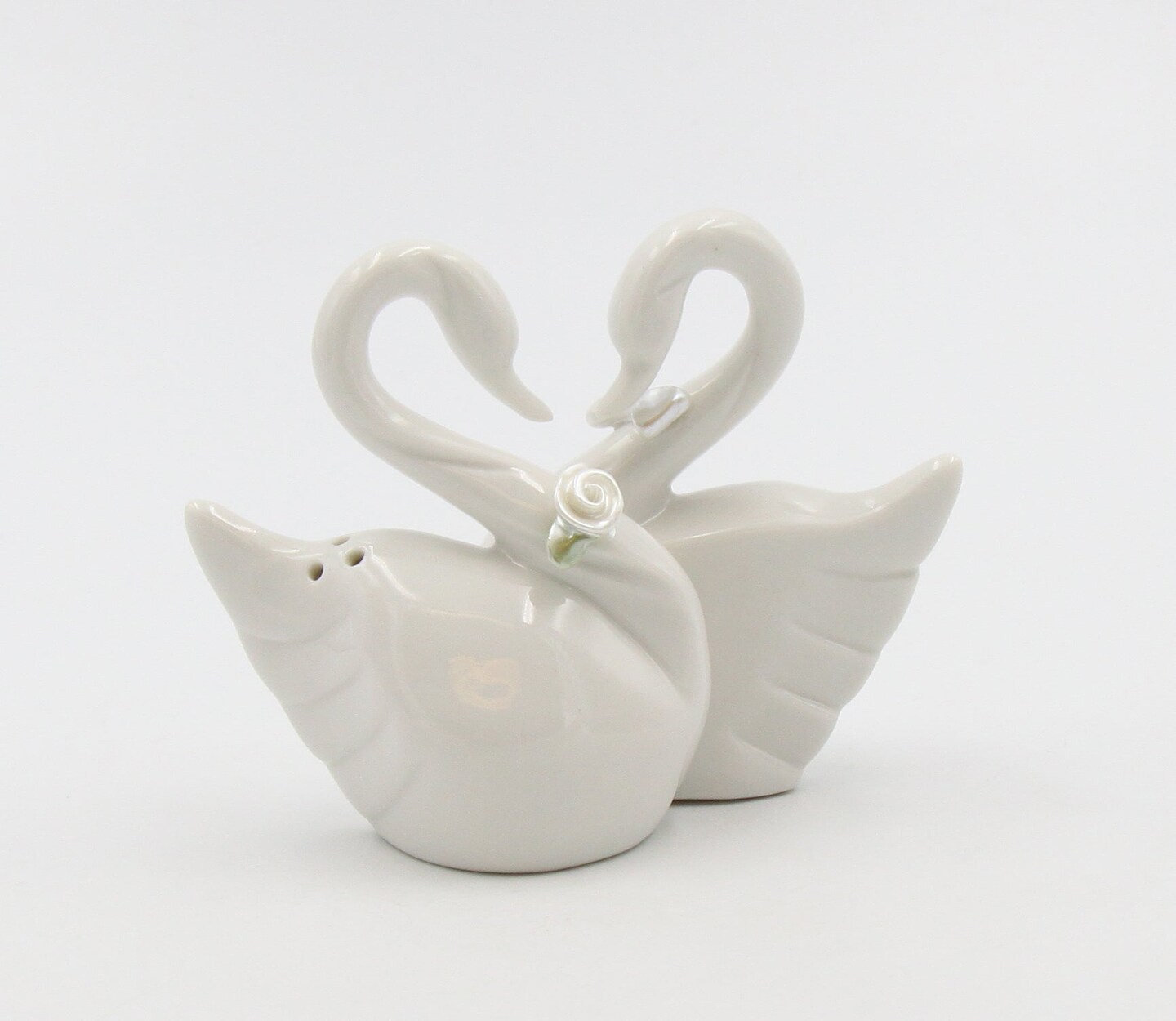 Ceramic Swan Couple Salt & Pepper Shakers, Wedding Décor or Gift, Wedding Favor, Anniversary Décor or Gift, Home Décor, Kitchen Décor