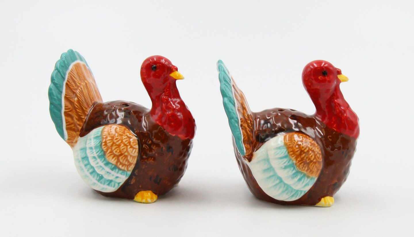 Ceramic Thanksgiving Turkey Salt And Pepper Shakers, Home D&#xE9;cor, Gift for Her, Gift for Mom, Kitchen D&#xE9;cor, Fall D&#xE9;cor, Thanksgiving D&#xE9;cor