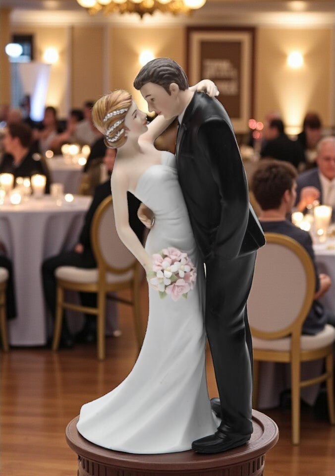 Ceramic Traditional Caucasian Wedding Bride and Groom Couple Figurine, Wedding Décor or Gift Idea, Anniversary Décor or Gift, Home Décor