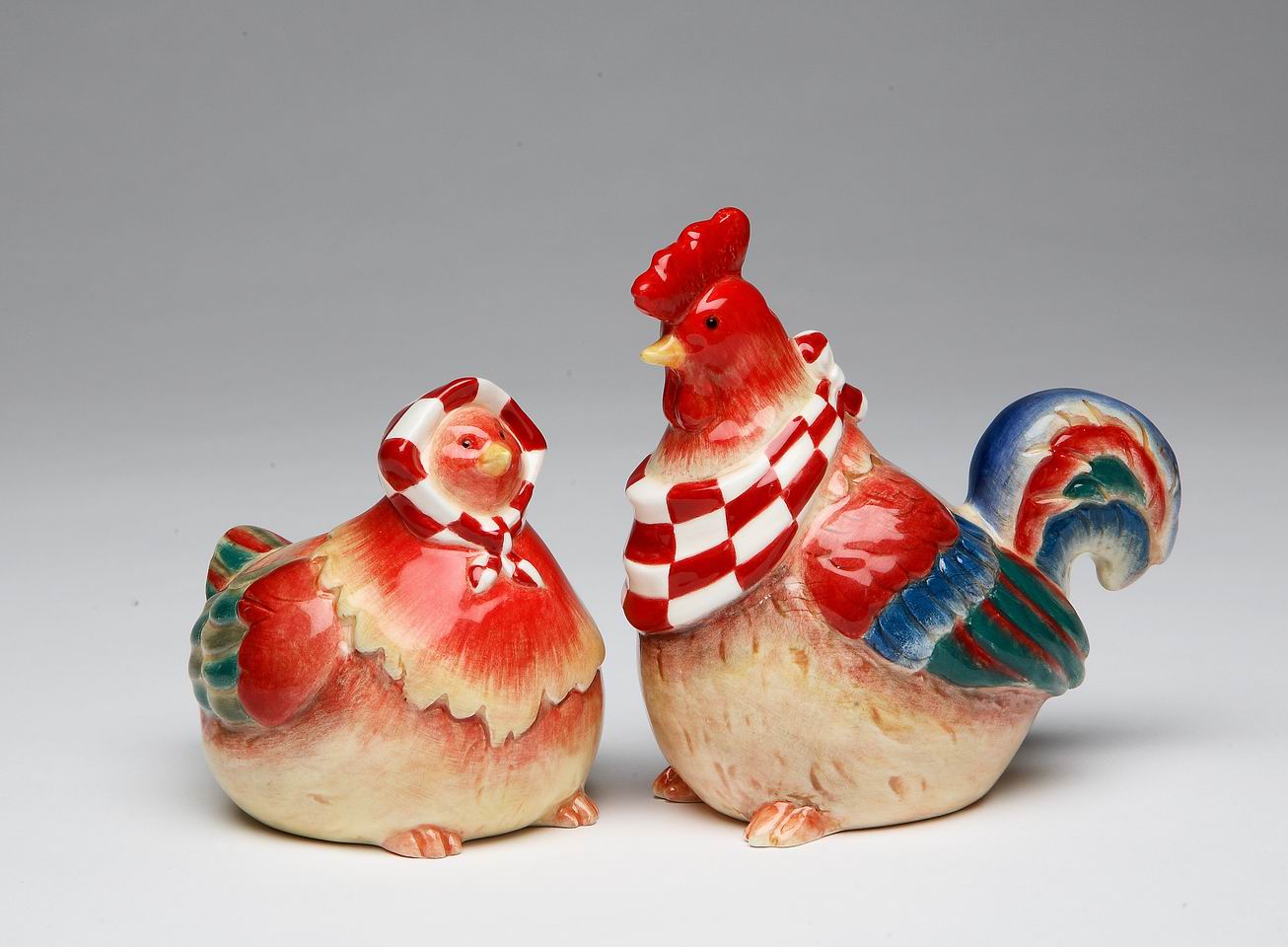 Happy Farm: Hand Painted Ceramic Red Hen & Rooster Salt & Pepper Shakers, Home Décor, Gift for Her or Mom, Kitchen Décor, Farmhouse Decor