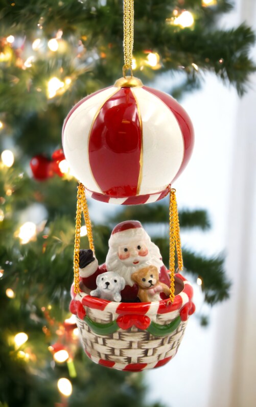 Ceramic Santa in Hot Air Balloon Ornament, Home D&#xE9;cor, Gift for Her, Gift for Mom, Kitchen D&#xE9;cor, Christmas D&#xE9;cor