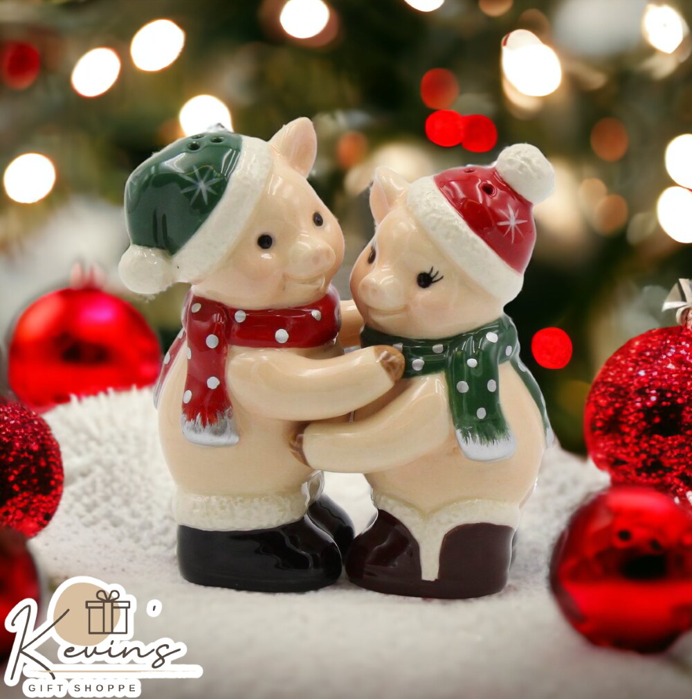 Christmas Pig Salt And Pepper Shakers, Home D&#xE9;cor, Gift for Her, Gift for Mom, Kitchen D&#xE9;cor, Farmhouse Decor