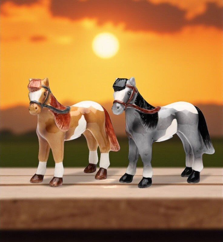 Hand Painted Ceramic Horse Salt & Pepper Shakers, Equestrian Gift, Gift for Him, Gift for Dad, Kitchen Décor, Office Decor, Farmhouse Decor