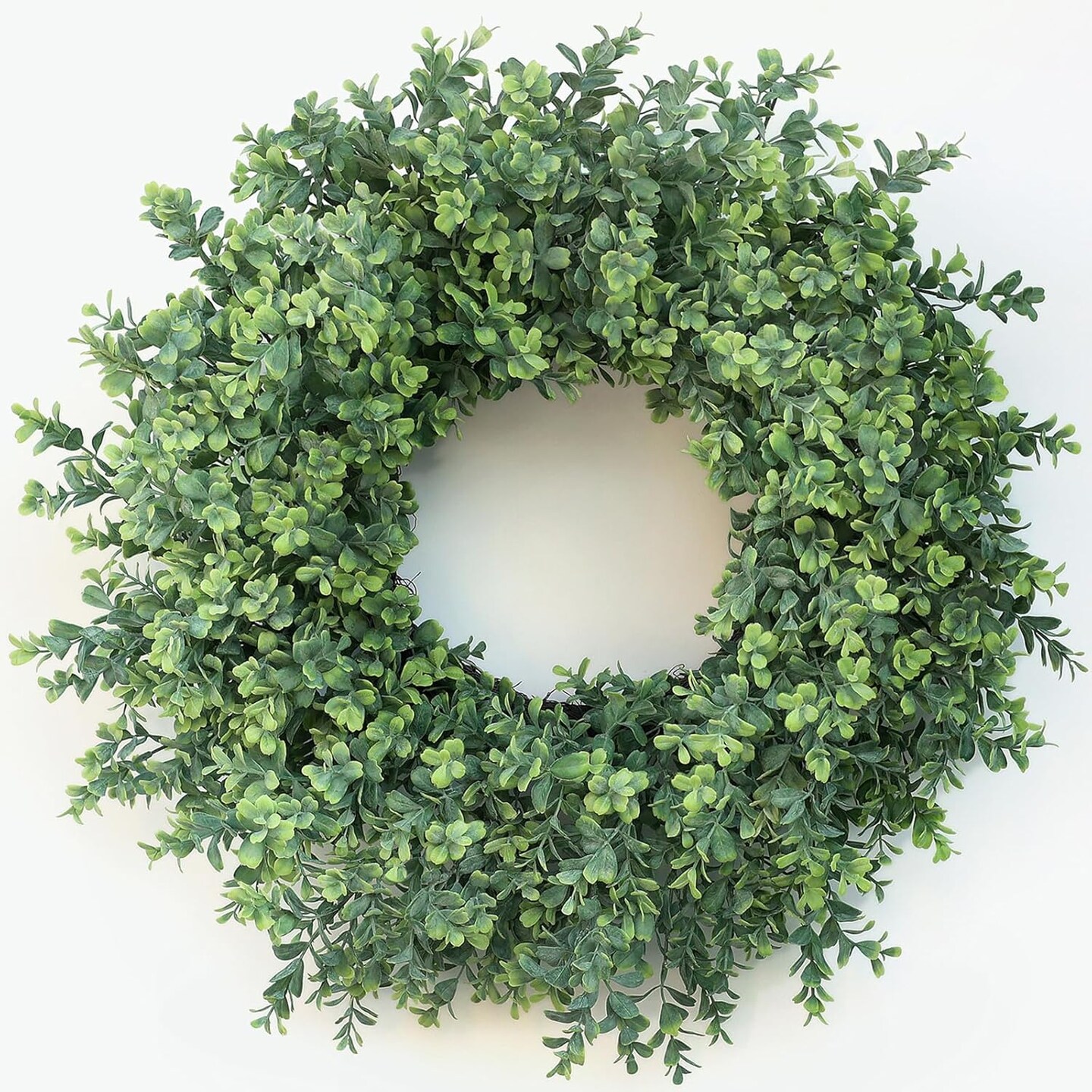 26&#x27;&#x27; Large Boxwood Wreath (Green)