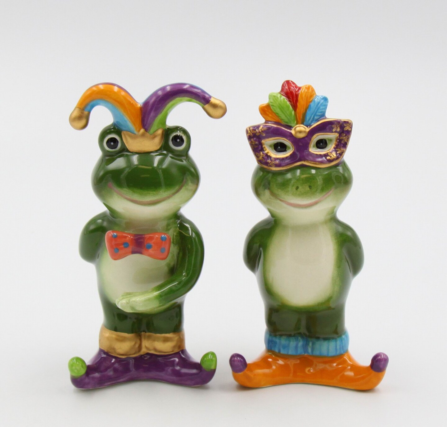 Ceramic Mardi Gras Frogs Salt and Pepper Shakers, Home D&#xE9;cor, Gift for Her, Gift for Mom, Kitchen D&#xE9;cor, Dining Table D&#xE9;cor