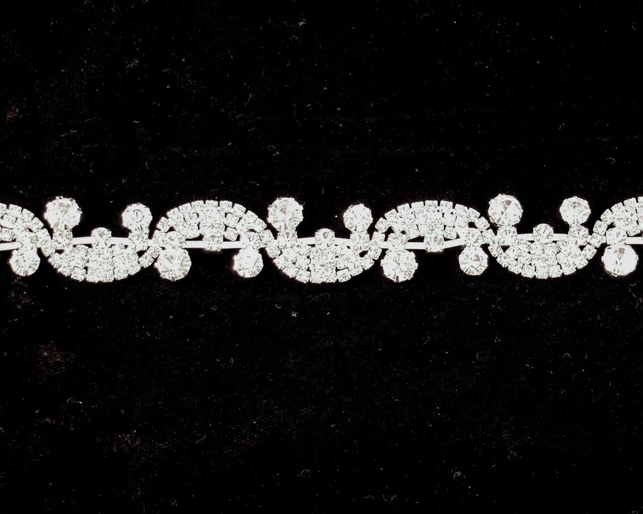5/8&#x22; Clear Crystal Rhinestone Trim 1 Yard Silver Chain Trim