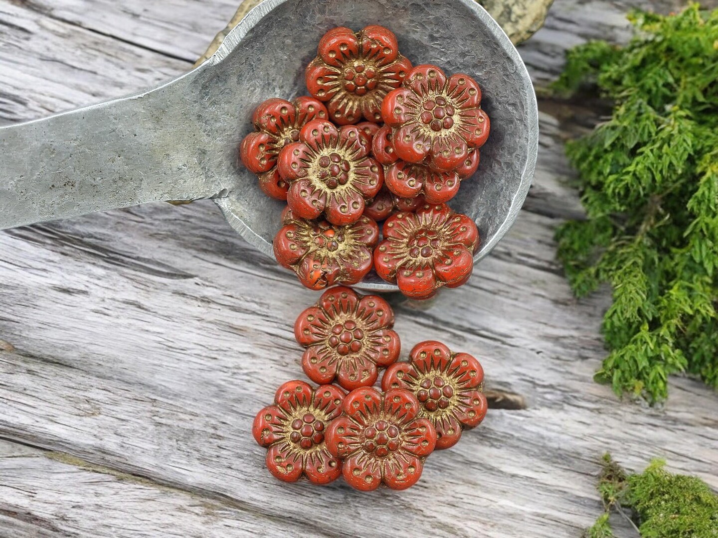 *12* 14mm Dark Bronze Washed Burnt Orange Opaline Wildflower Beads
