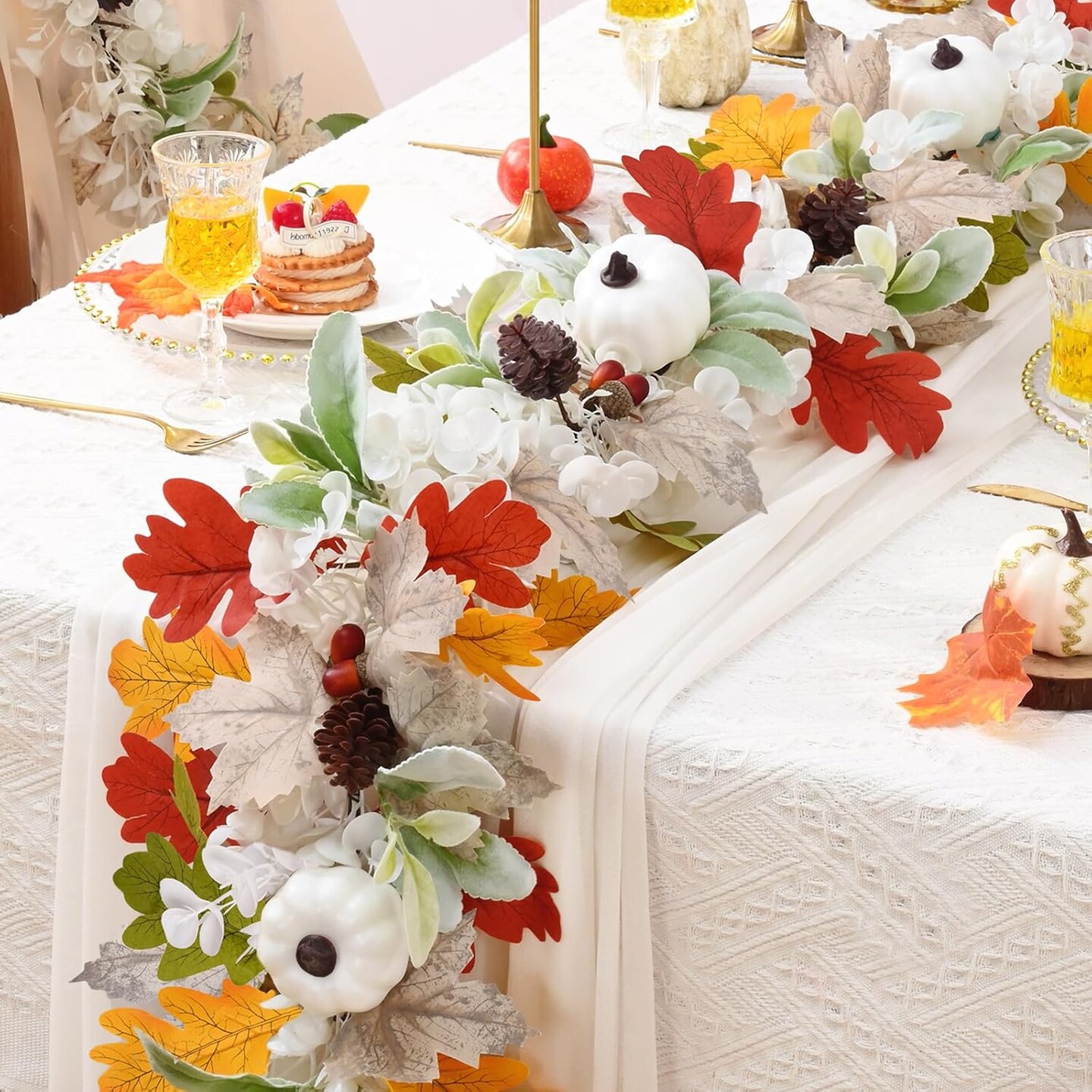 White Fall Garland - 5.9Ft