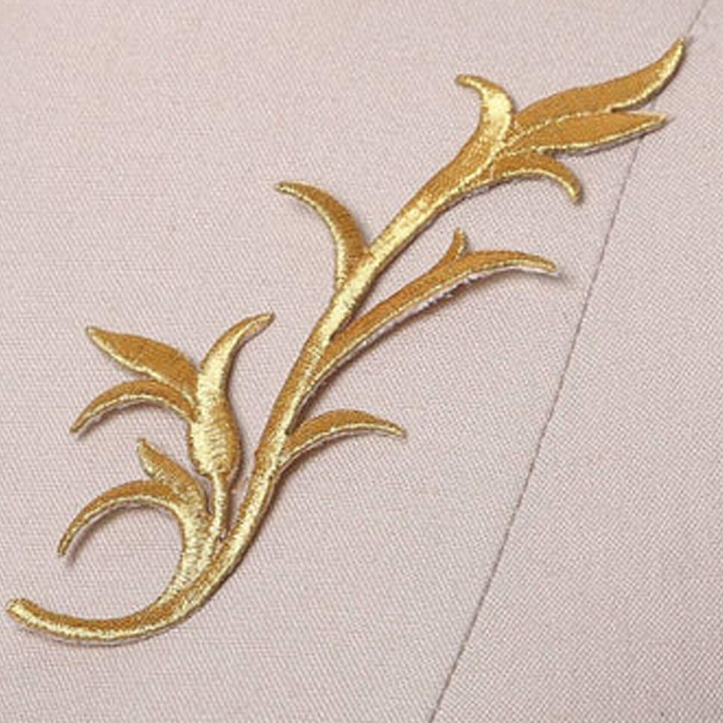 2 Pieces Gold Leaf Applique Embroidery Iron On Patches for Crafts and Costumes 5&#x22; in Length