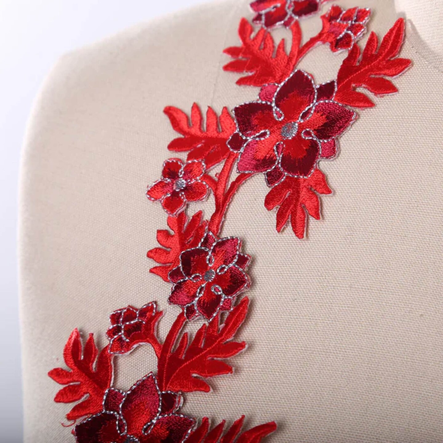 1 Pair Red Flower Gold Embroidery Applique Patch with Leaves for Jackets Dresses DIY Crafts