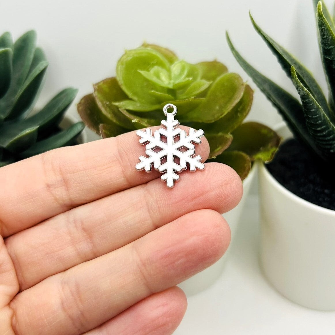 1, 4, 20 or 50 Pieces: White Enamel Snowflake Christmas Charms