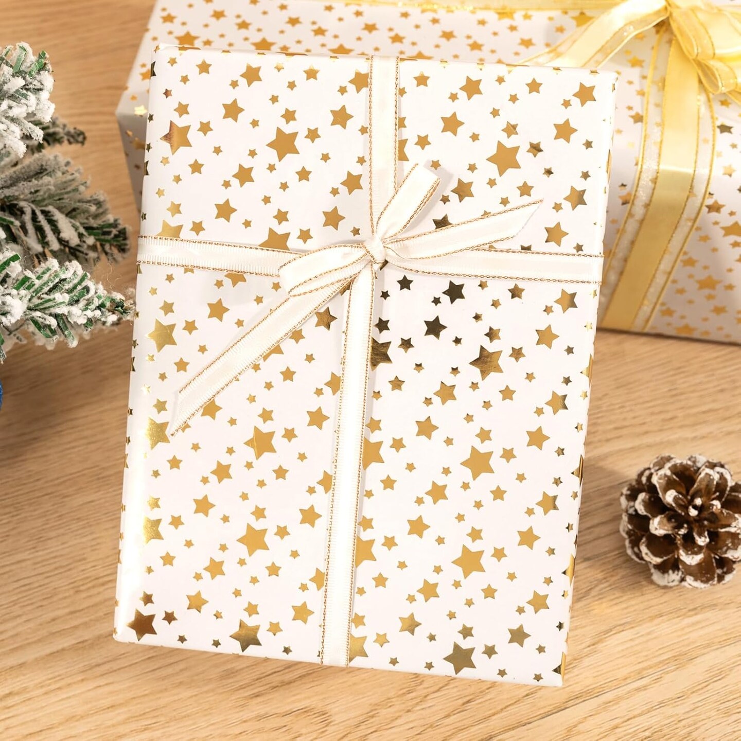 Christmas Wrapping Paper, Gold Foil Star Wrapping Paper Roll, White Gold Wrapping Paper, Gift Wrapping Paper Roll for Christmas, Wedding, Birthday, Party, Baby Shower (17 inch X 32.8 ft)