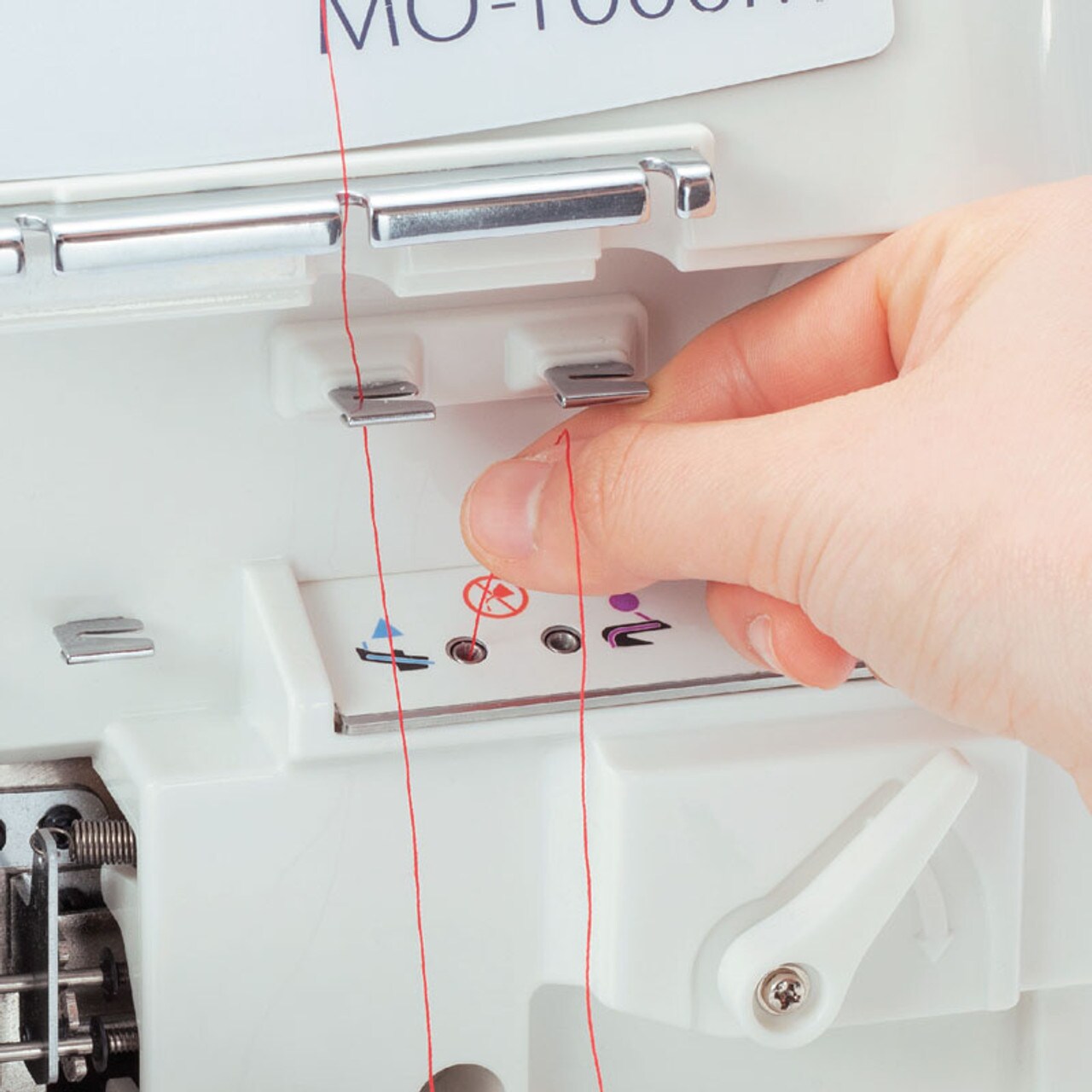 JUKI MO-1000 2/3/4 Thread Serger Machine with Air Supported Threading