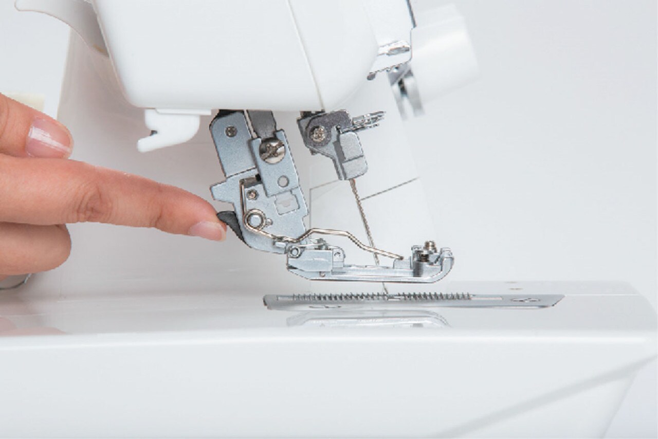 JUKI MCS-1500 Cover and Chain Stitch Machine