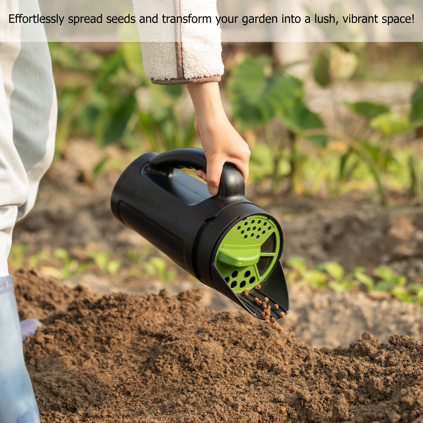 Gardenised Handheld Seed Spreader Versatile Lawn &#x26; Garden Tool Adjustable Shaker for Fertilizer Grass Seed Salt Ice Melt Deicer Growth Enhancer &#x26; Fish Feed Ideal for Landscaping Sports Fields &#x26; Yard
