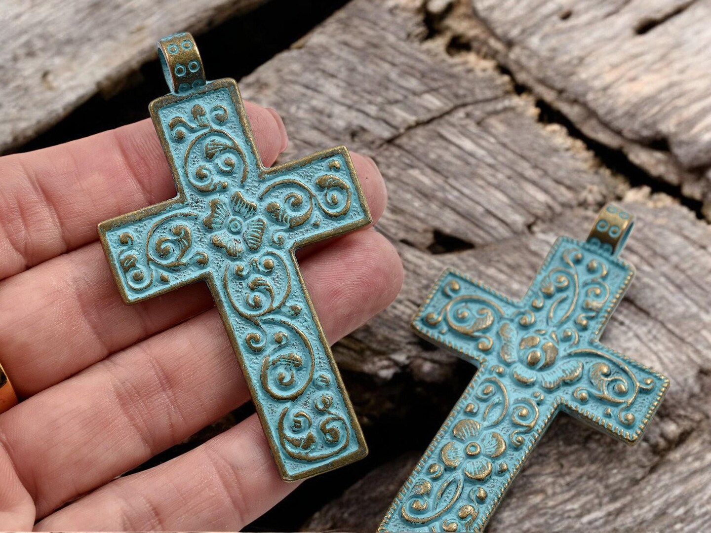 *2* 76x44mm Green Patina Antique Bronze Cross Pendants