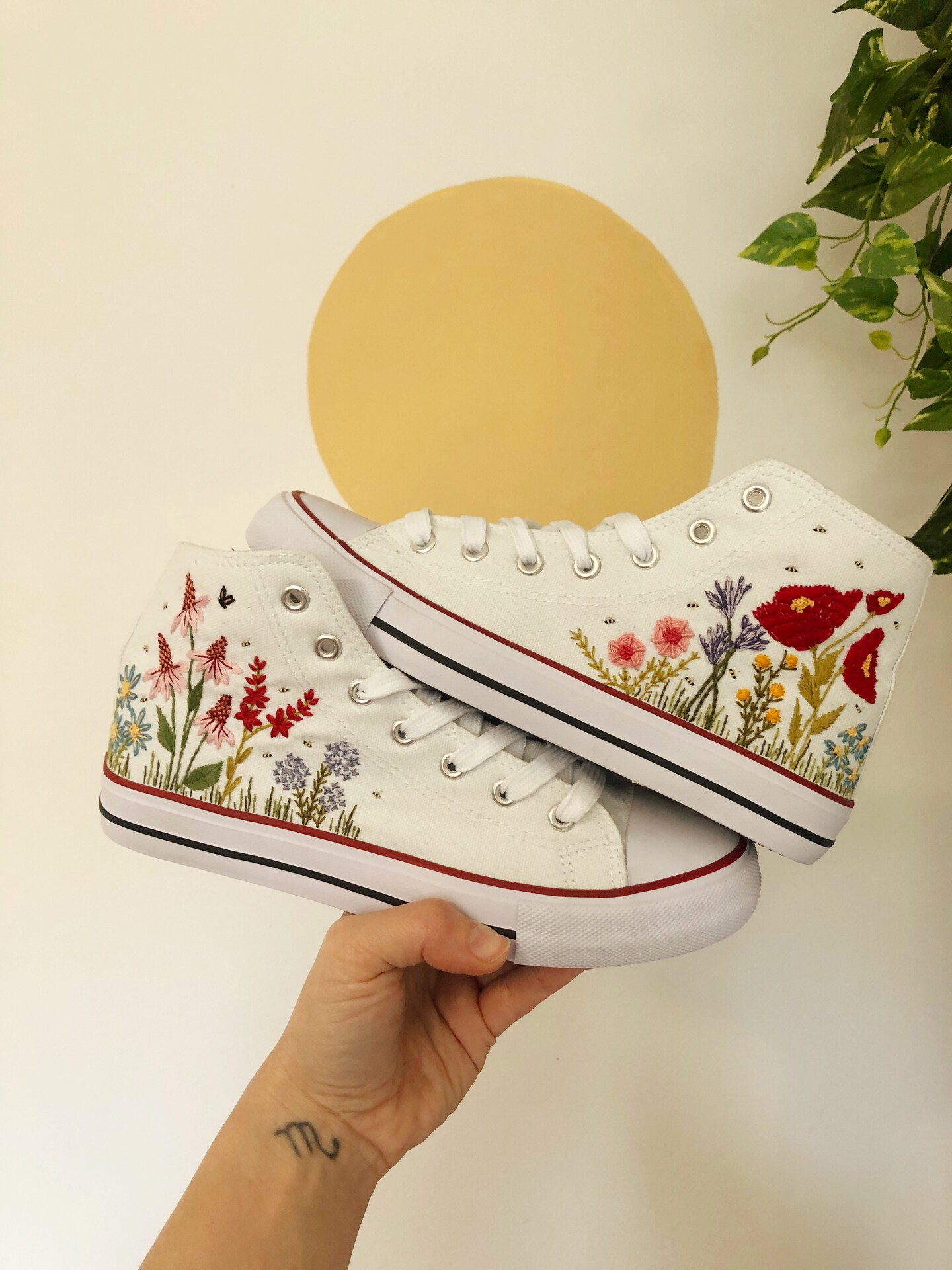 DIY Embroidered Shoes- Hand Embroidery DIY Book