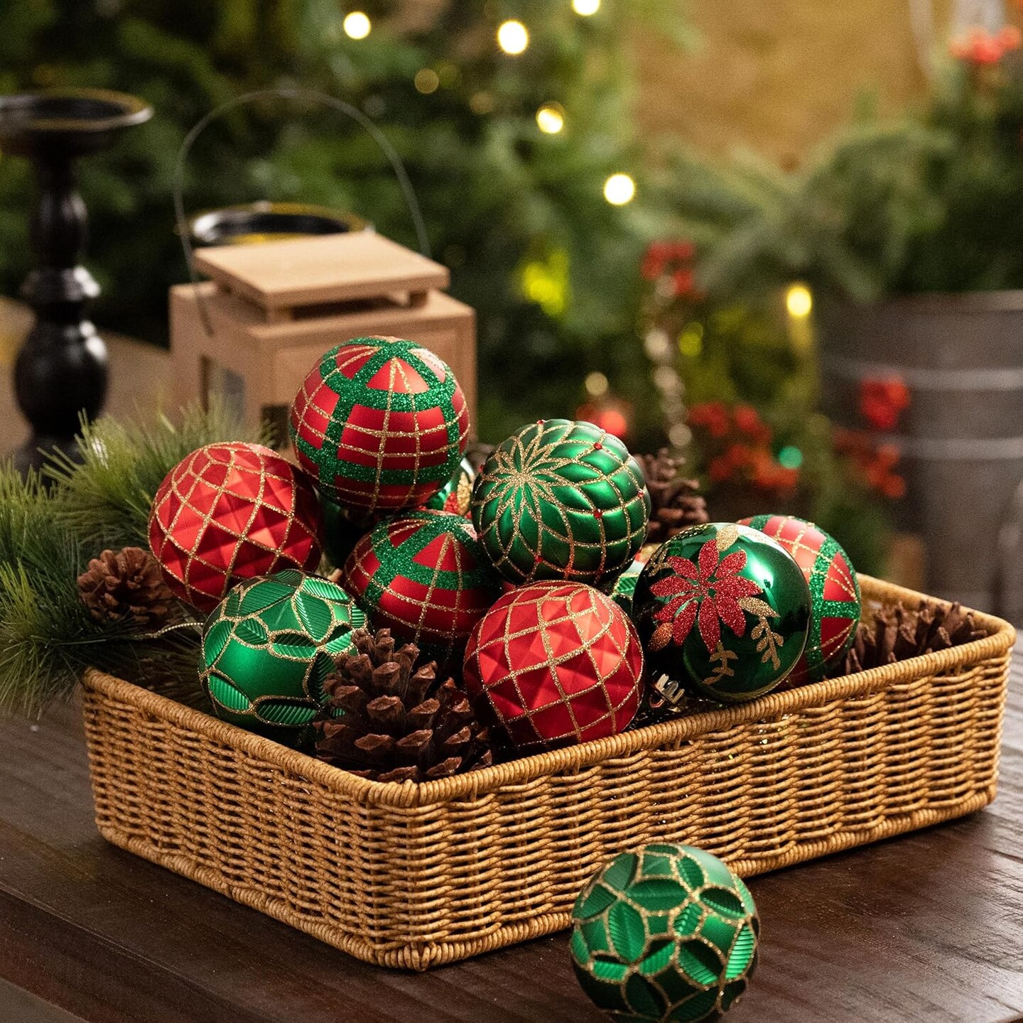 16ct Christmas Ball Ornaments Set, Red Green and Gold Shatterproof Hanging Decorations for Trees, 3.15 Inches