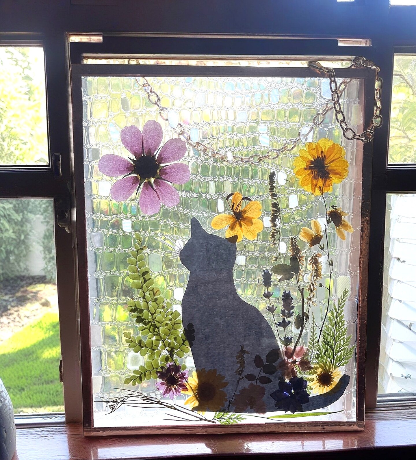 How to Make Pressed Flower Window Hanger image 1