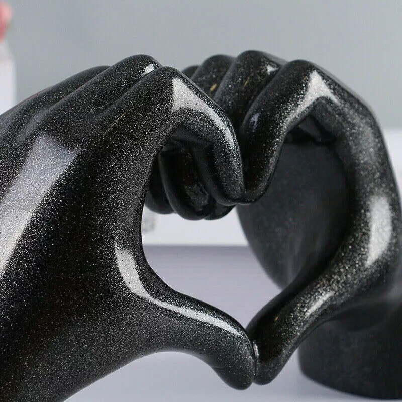 Heart Hands Sculpture Love Aesthetic Statue Living Room Bookshelf Desktop Decor