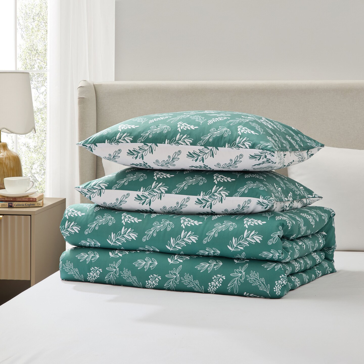 CraftBud 3PC Reversible Botanical Printed Comforter Bedding Set