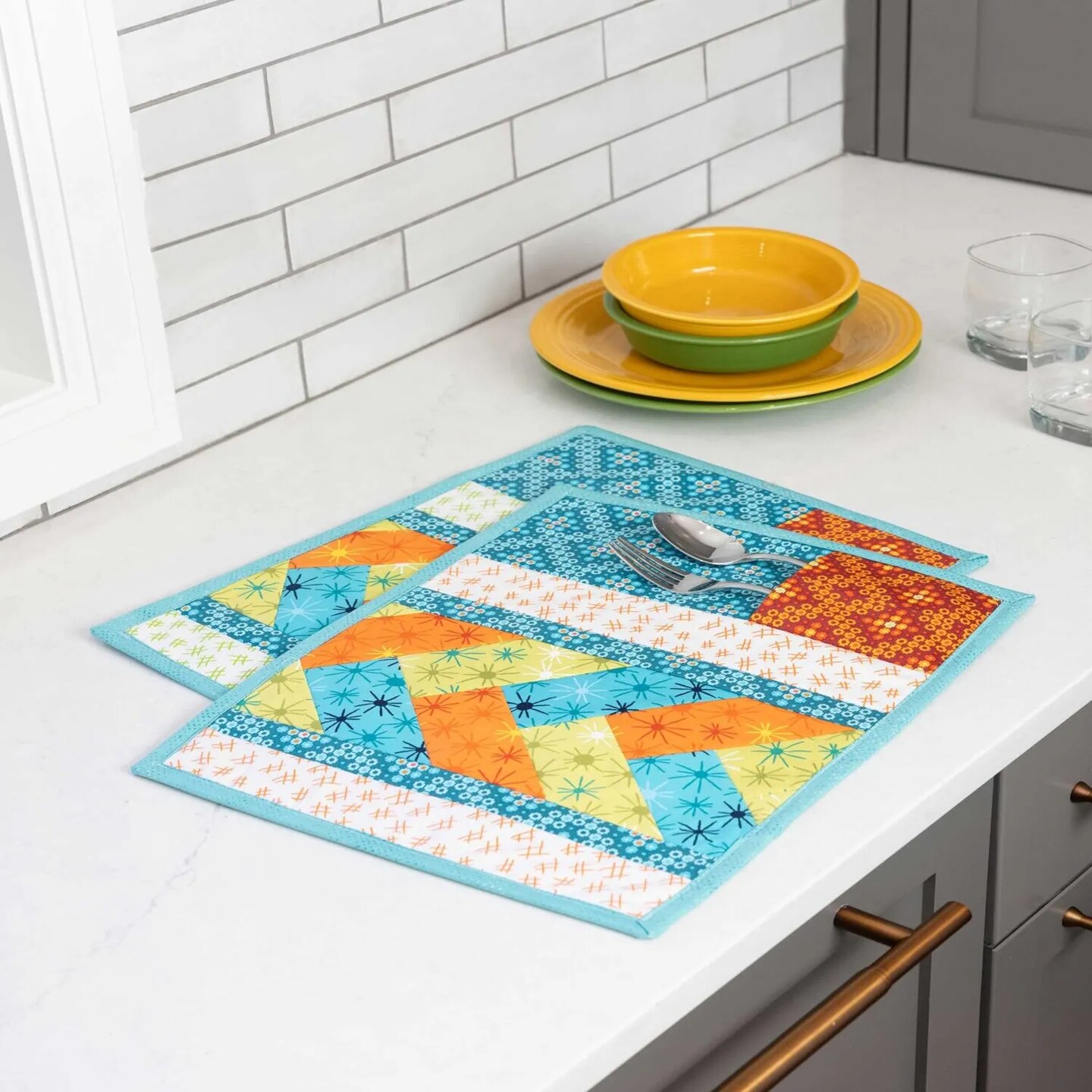 June Tailor Venice Placemats Quilt-As-You-Go Kit (6 Pack) – 17" x 14" Quilted Placemats