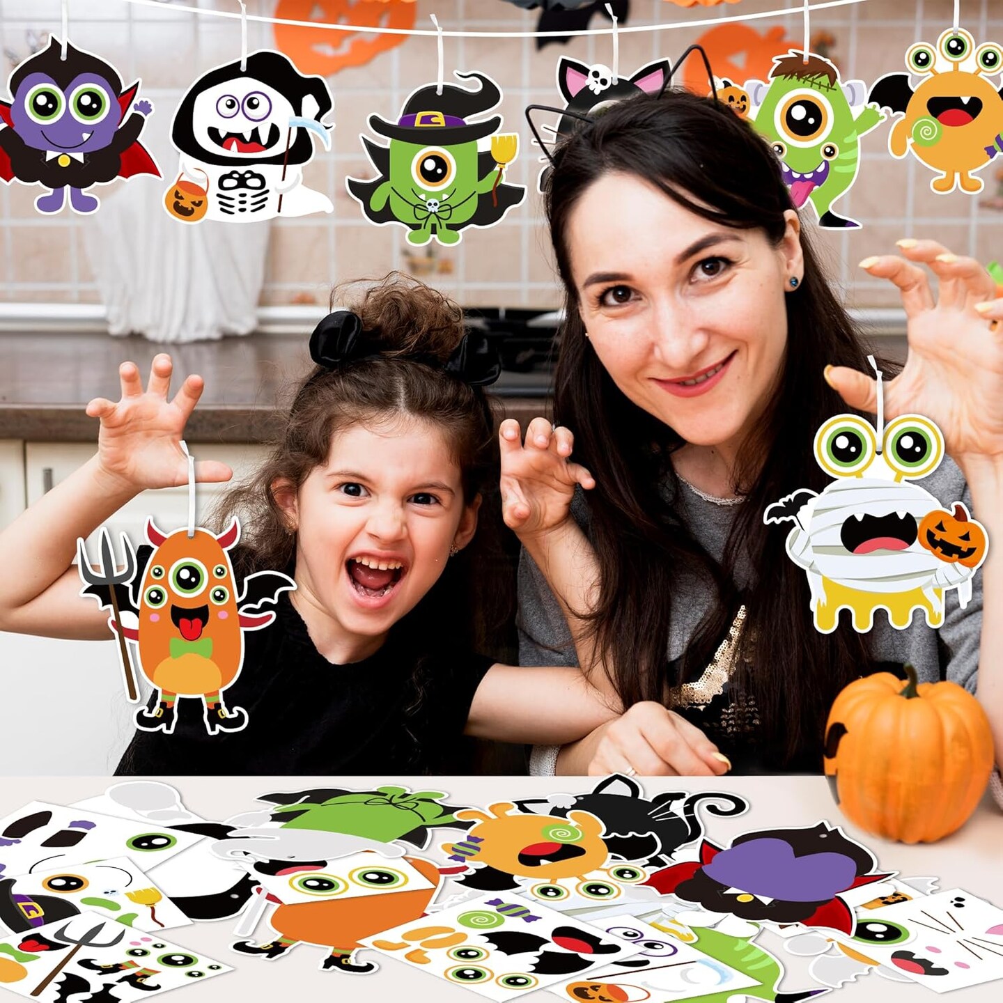 40 Sets DIY Monster Hanging Ornament, Make Your Own Halloween Art Sticker Craft, Halloween Handicraft Home Classroom Game Activities Party Favor Tree Decoration