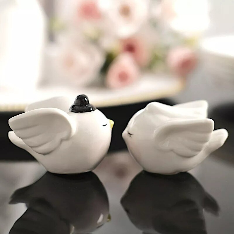 2.5" White Love Birds Salt Pepper Shakers Wedding Favors Gift Box Party Events