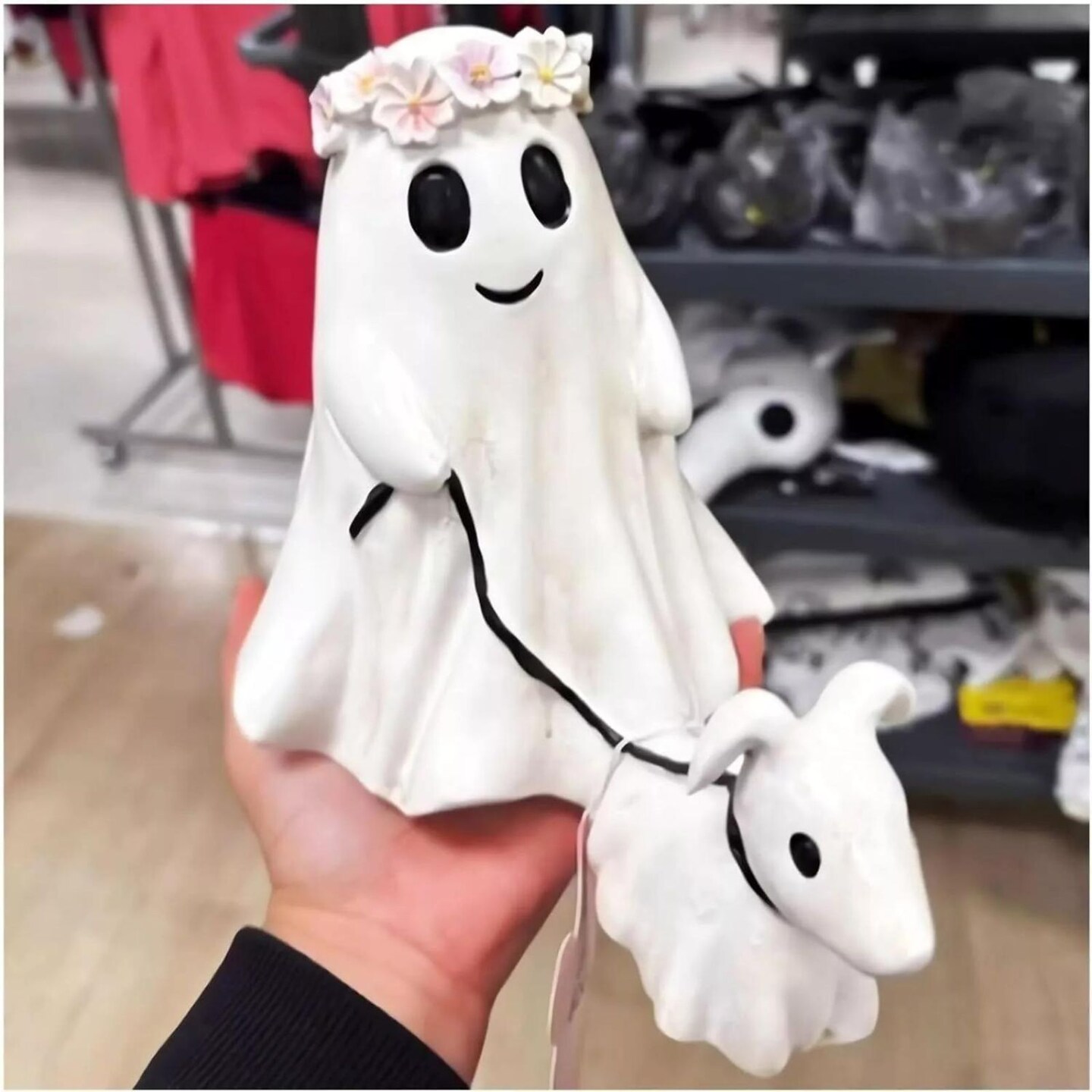 Kitcheniva Halloween Spooky Ghost Walking Dog Statue